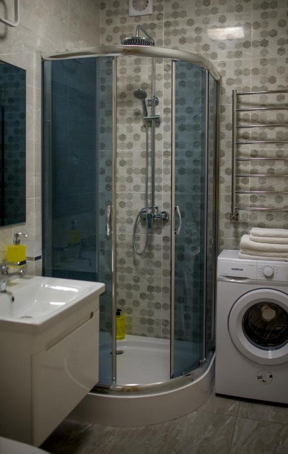 Modern apartmeents near Central Park Poltava Buitenkant foto