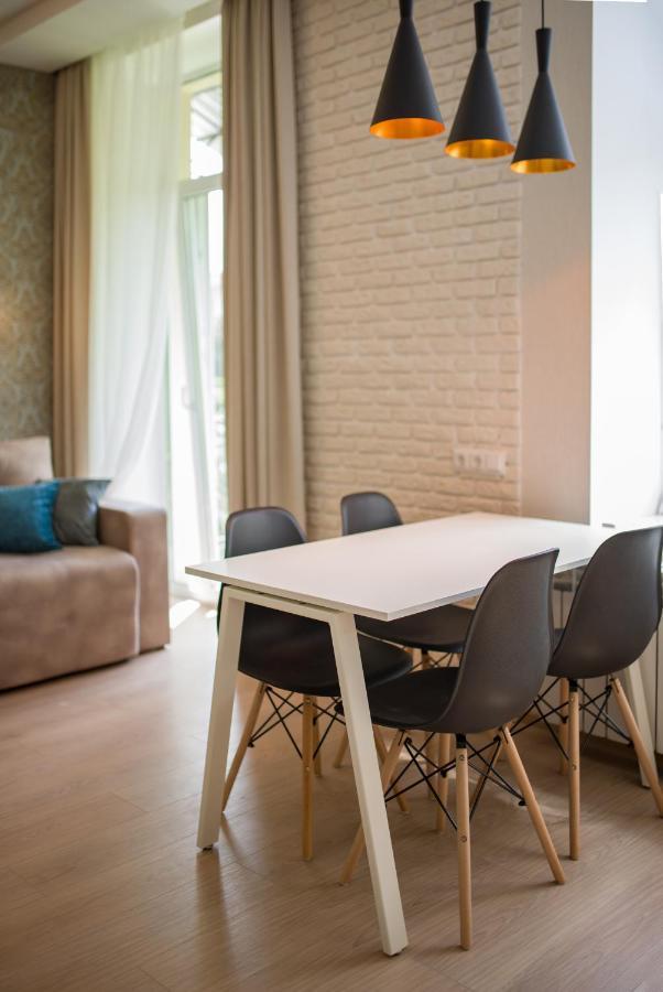 Modern apartmeents near Central Park Poltava Buitenkant foto